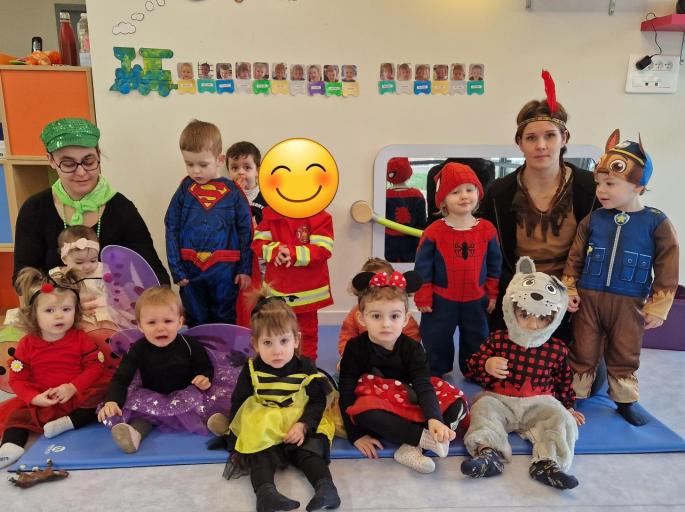 Carnaval pour les enfants de la micro cr&egrave;che