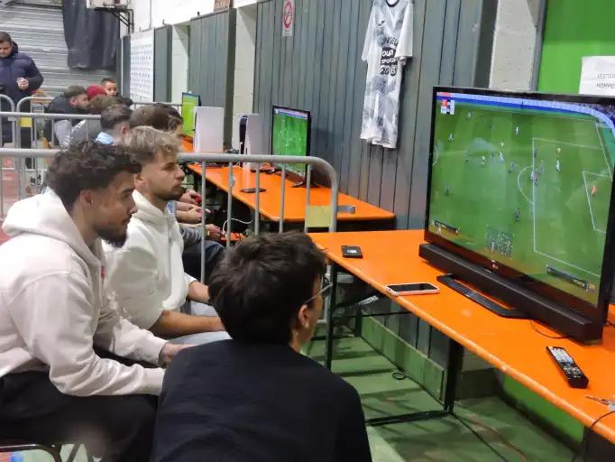 32 joueurs ont particip&eacute; au tournoi E-Foot du FCM