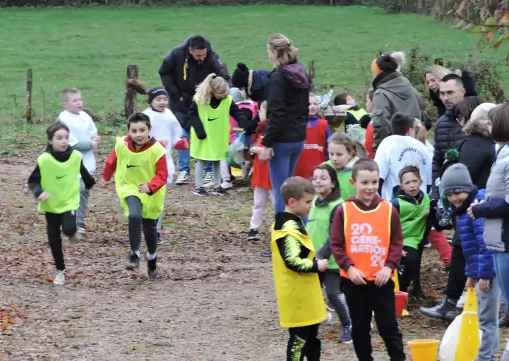 130 &eacute;coliers participent &agrave; une rencontre inter-&eacute;coles sportive