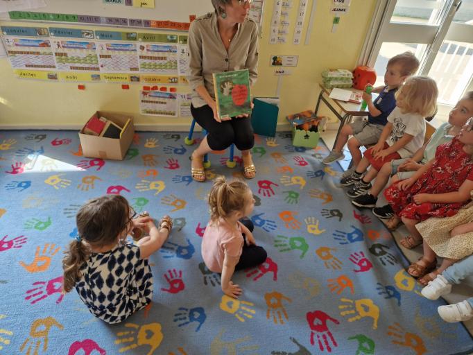 Mardi 13 juin a eu lieu la premi&egrave;re matin&eacute;e &laquo; passerelle cr&egrave;che-&eacute;cole
