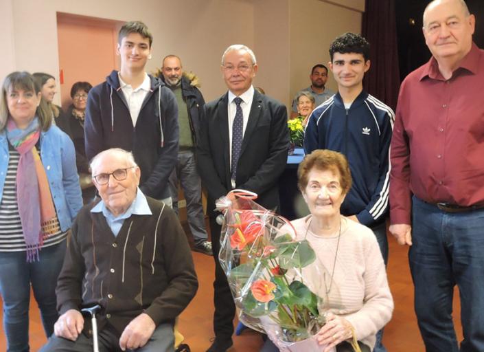 72 a&icirc;n&eacute;s se retrouvent pour le traditionnel banquet