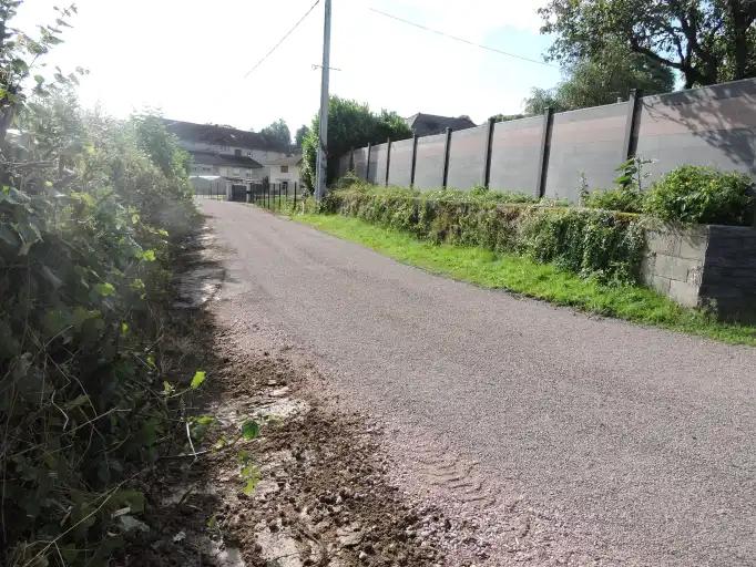 Un rev&ecirc;tement bi couche pour le chemin des Mouilles
