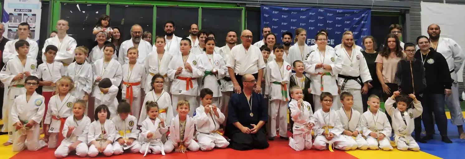 Le judo club Arroux-Mesvrin a f&ecirc;t&eacute; ses 30 ans au Chambon